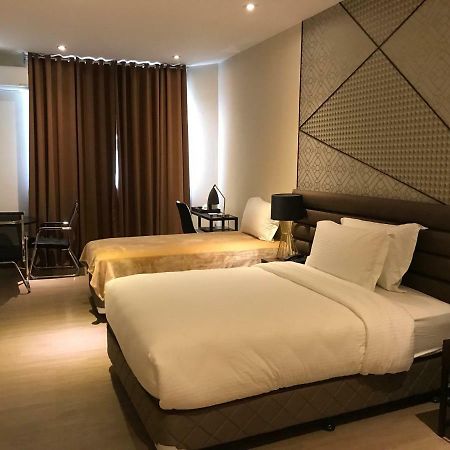 Maxx Hotel Ortigas Pasig City Esterno foto