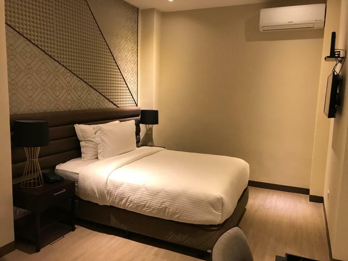 Maxx Hotel Ortigas Pasig City Esterno foto