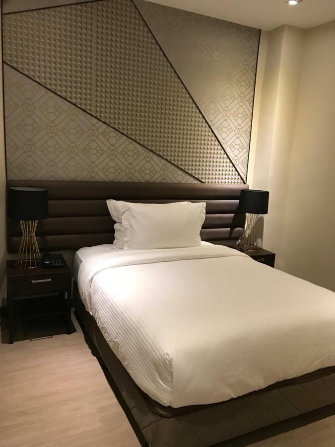 Maxx Hotel Ortigas Pasig City Esterno foto