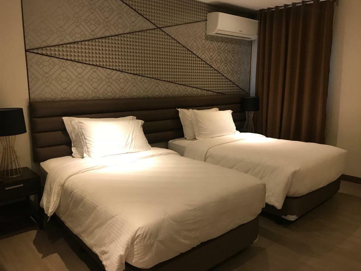 Maxx Hotel Ortigas Pasig City Esterno foto